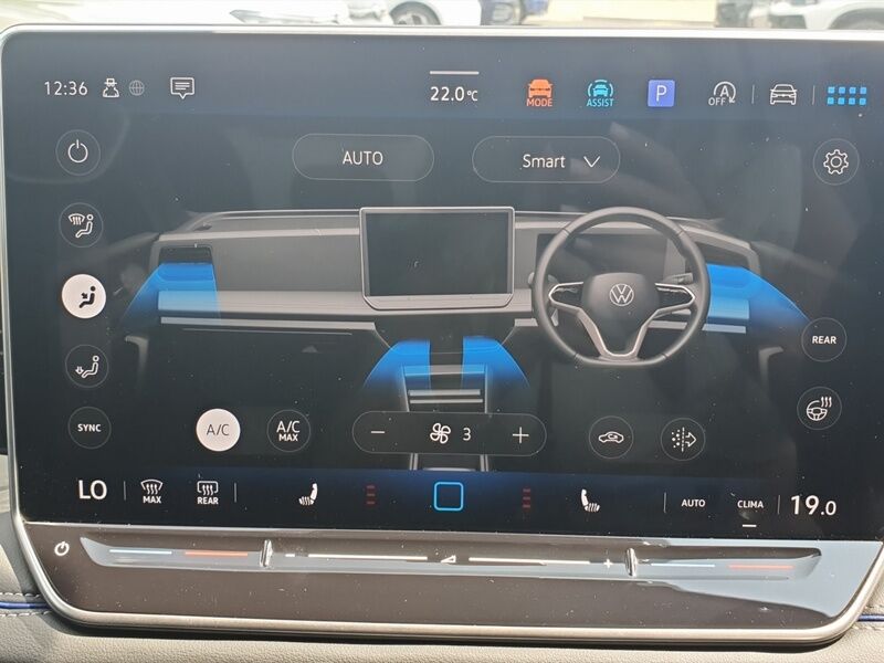 More views of Volkswagen Tiguan