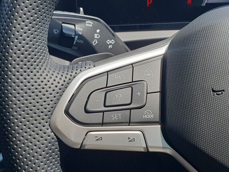More views of Volkswagen Tiguan