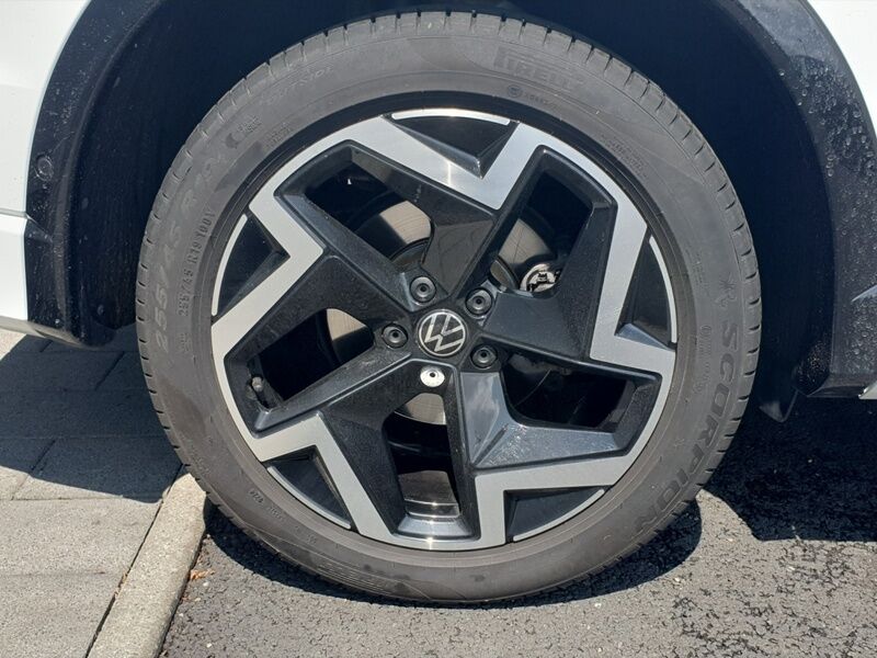 More views of Volkswagen Tiguan