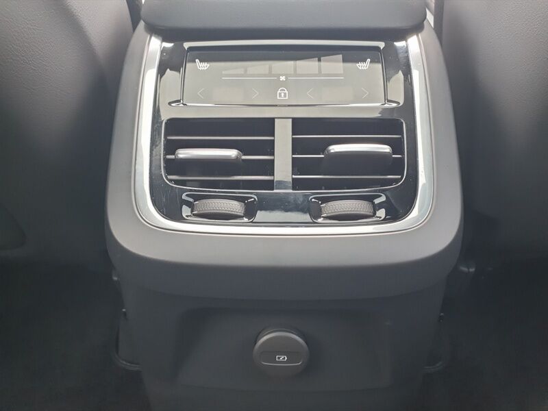 More views of Volvo XC90
