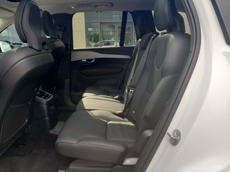 More views of Volvo XC90
