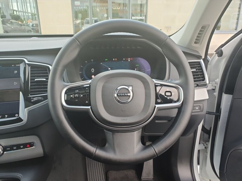 More views of Volvo XC90
