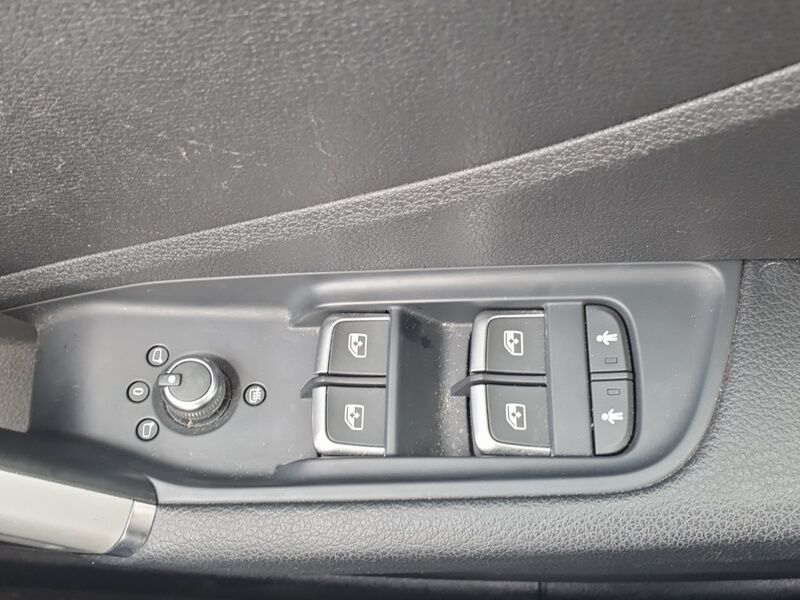 More views of Audi Q2