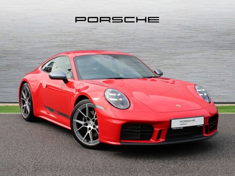 More views of Porsche 911