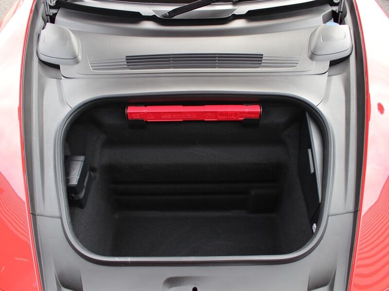 More views of Porsche 911