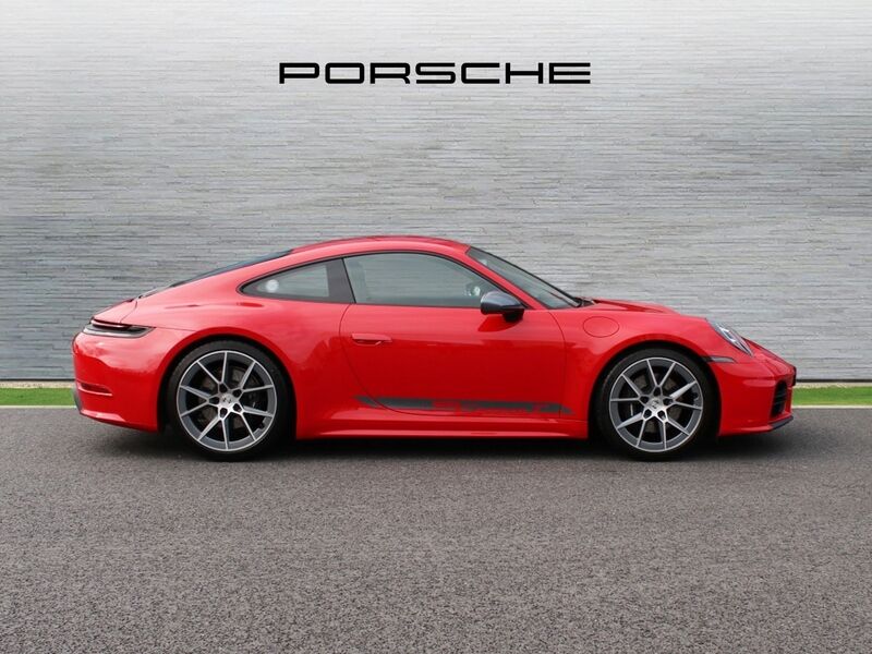 More views of Porsche 911