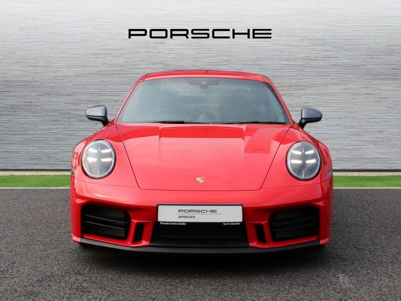 More views of Porsche 911