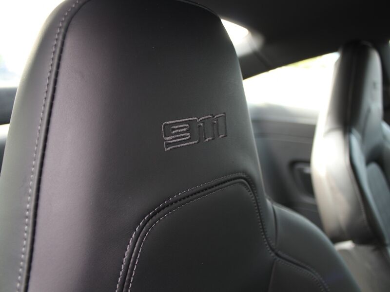 More views of Porsche 911