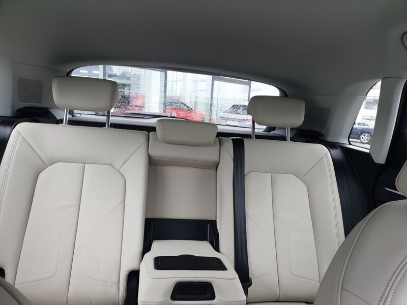 More views of Audi Q3