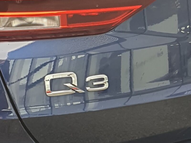 More views of Audi Q3
