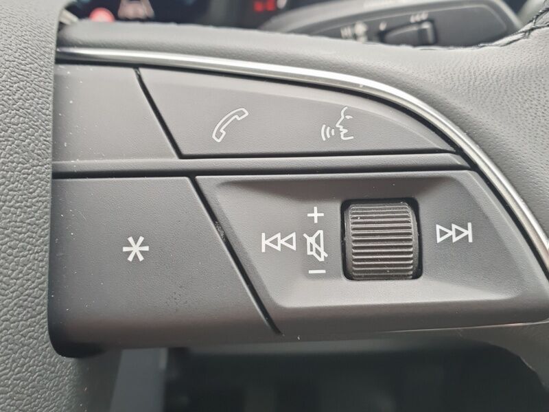 More views of Audi Q3