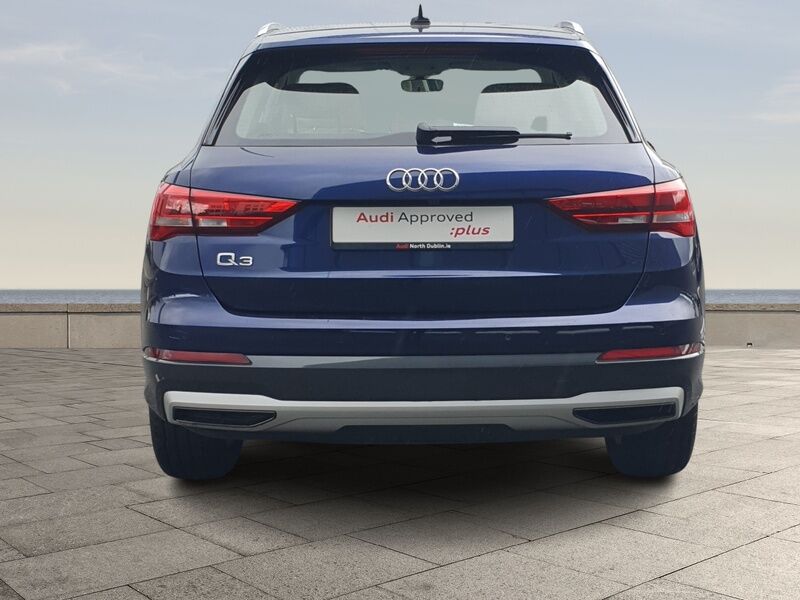 More views of Audi Q3