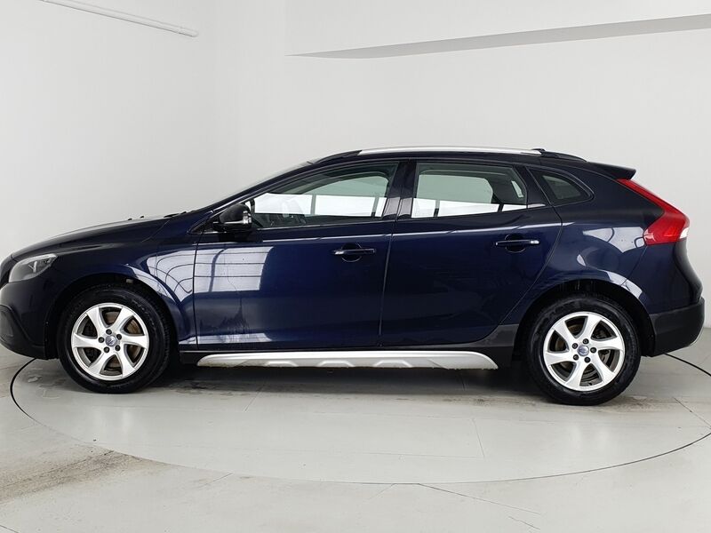 More views of Volvo V40