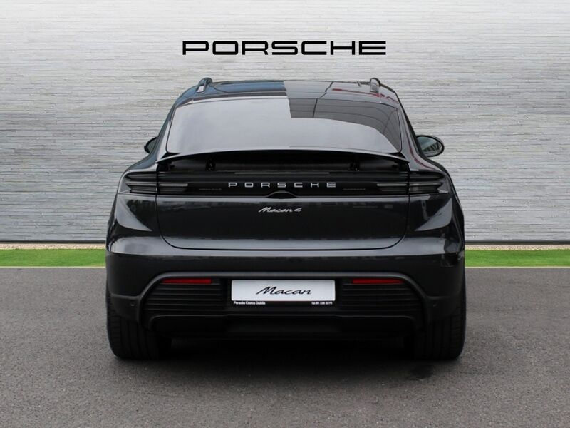 More views of Porsche Macan