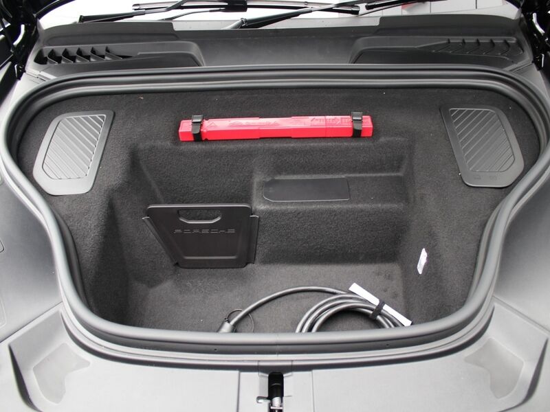 More views of Porsche Macan