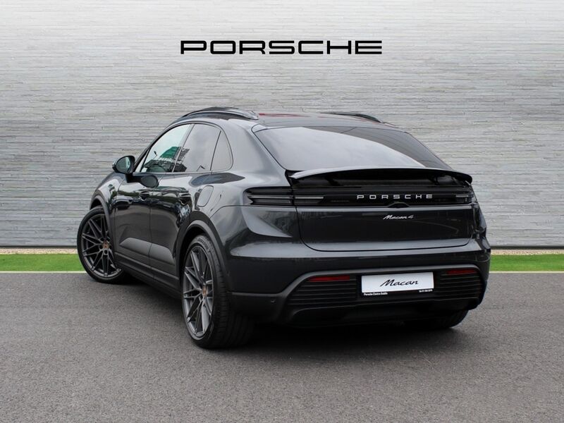 More views of Porsche Macan