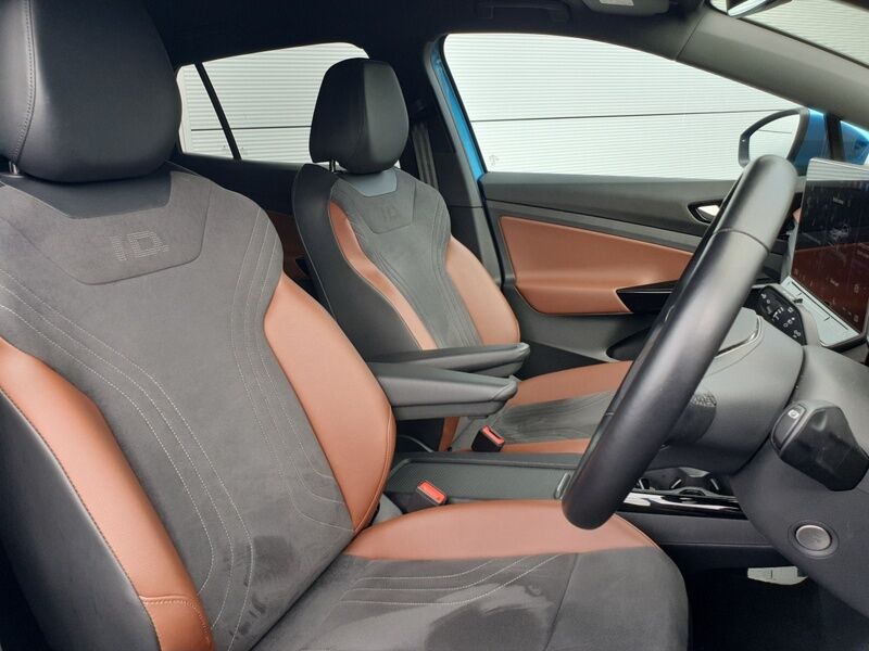 More views of Volkswagen ID.4