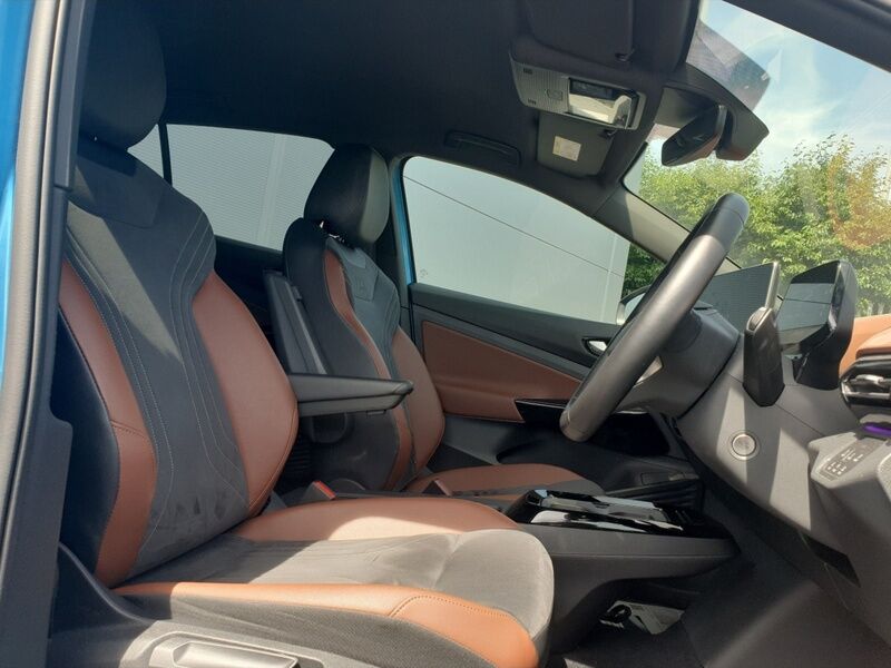 More views of Volkswagen ID.4
