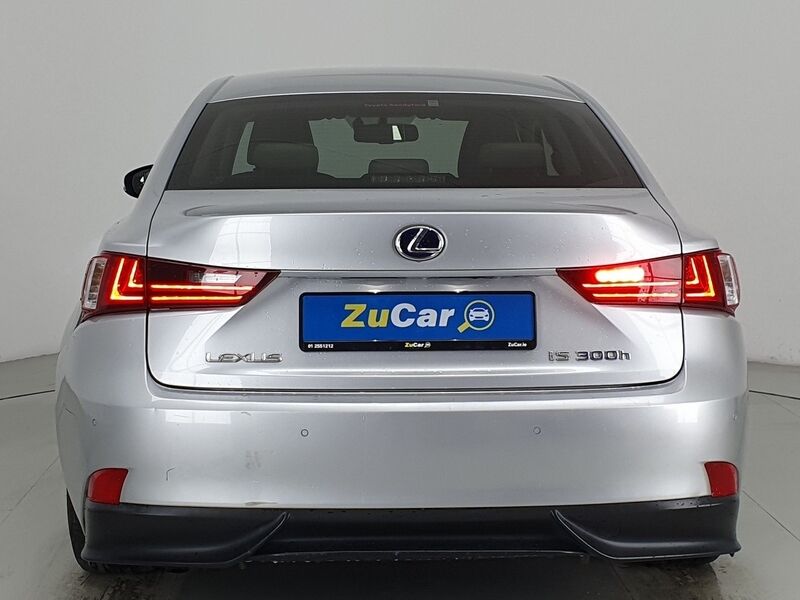 More views of Lexus IS300h
