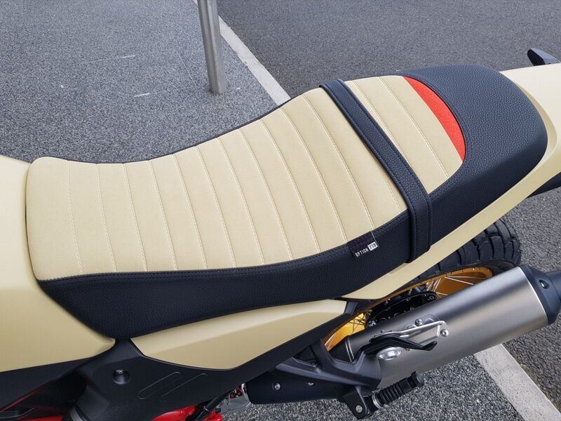 More views of BMW R12