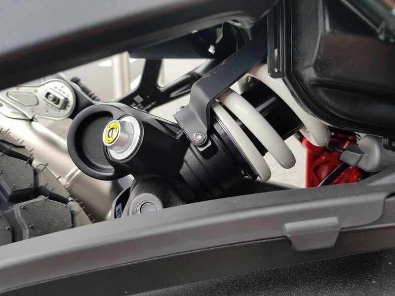 More views of BMW R12