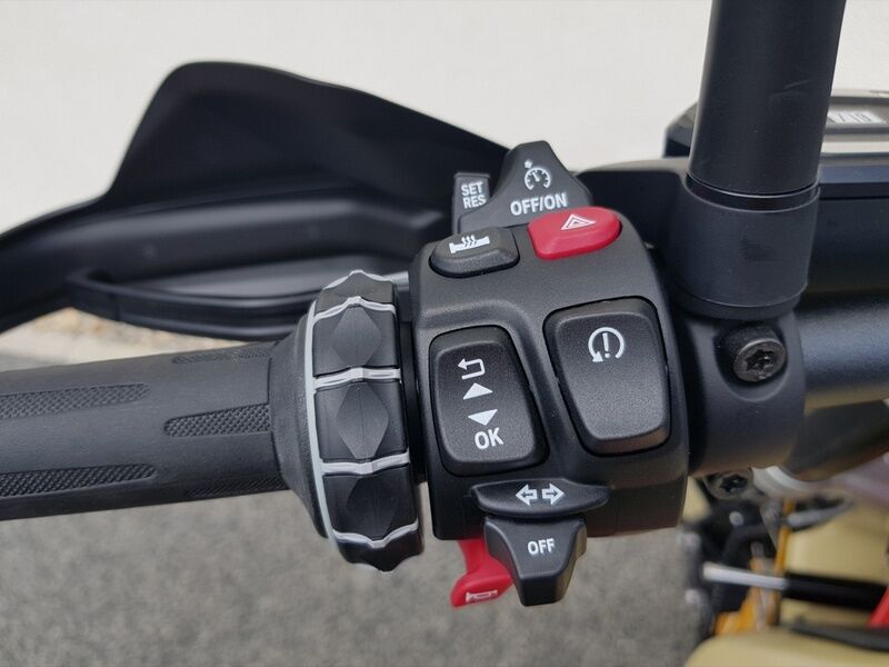 More views of BMW R12