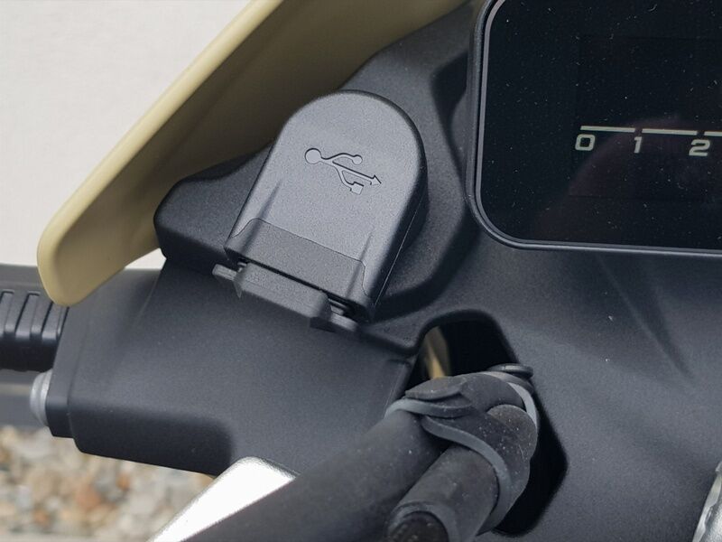 More views of BMW R12