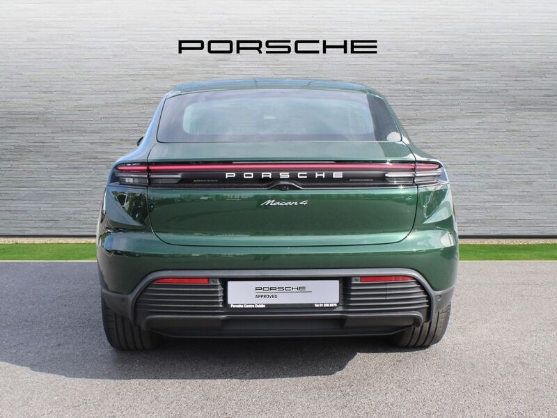 More views of Porsche Macan