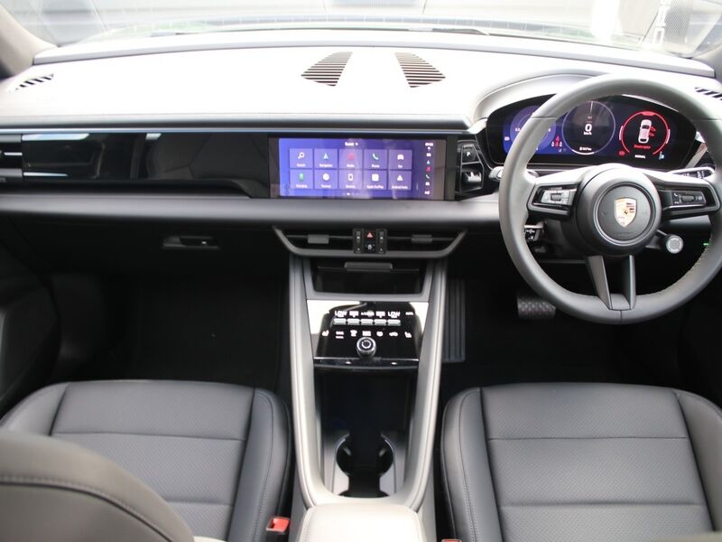 More views of Porsche Macan
