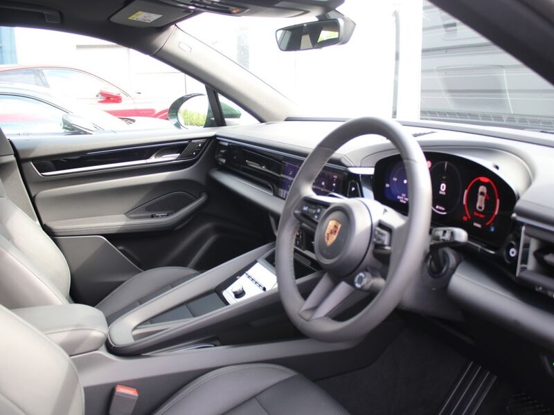 More views of Porsche Macan
