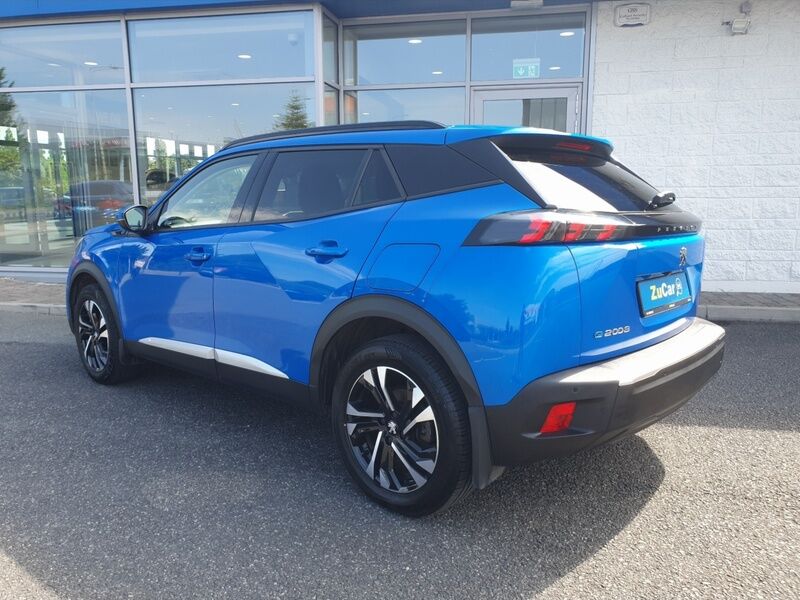 More views of Peugeot 2008