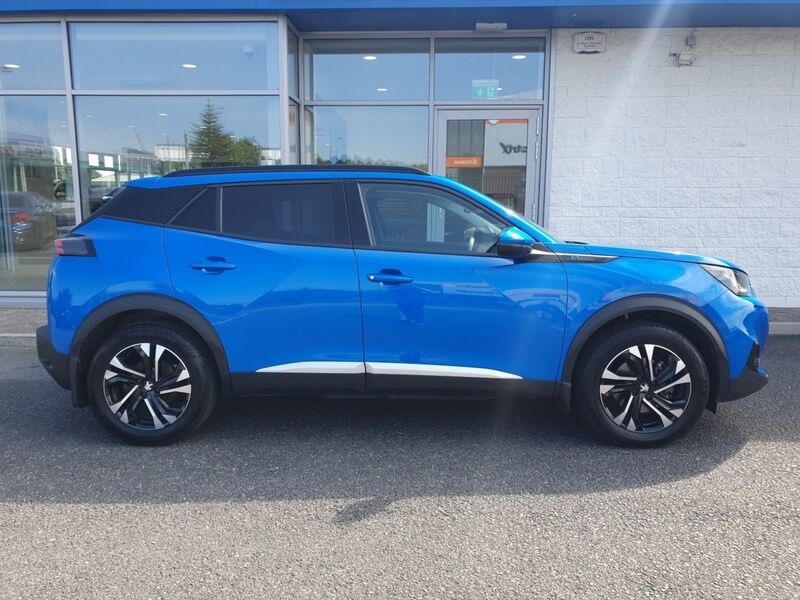 More views of Peugeot 2008