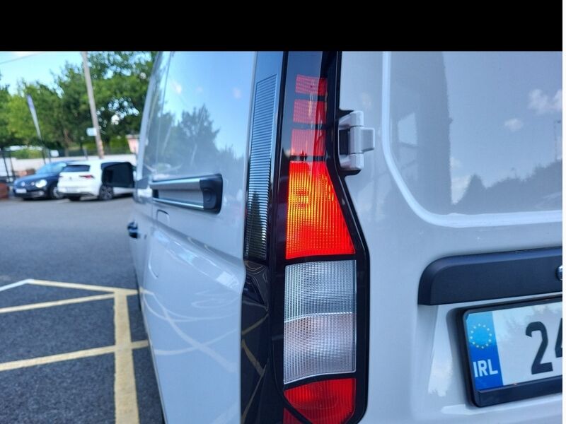 More views of Volkswagen Caddy