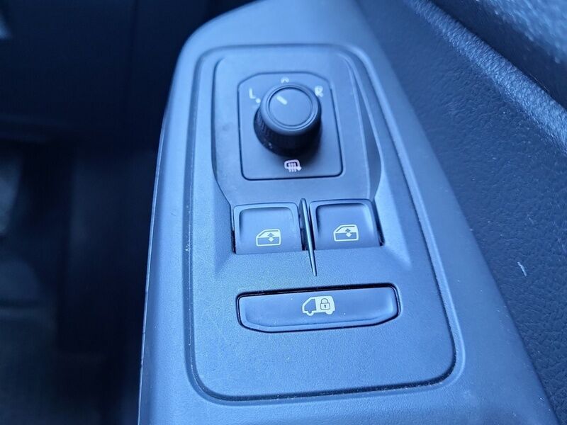 More views of Volkswagen Caddy