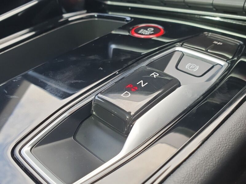 More views of Audi e-tron GT quattro