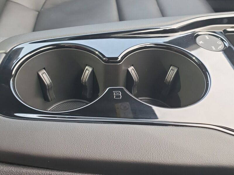 More views of Audi e-tron GT quattro