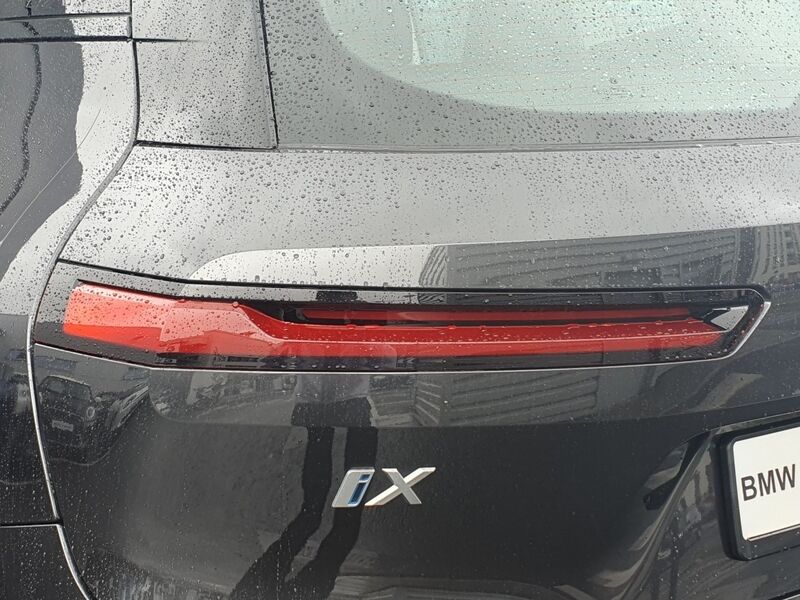 More views of BMW iX