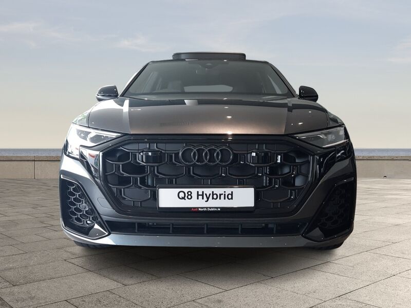 More views of Audi Q8