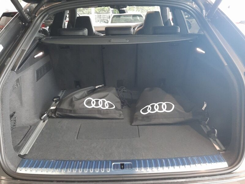 More views of Audi Q8