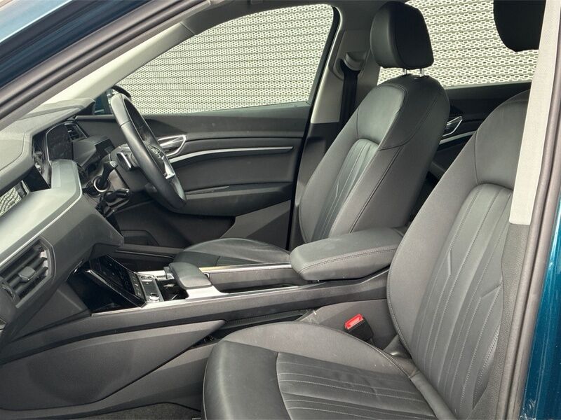 More views of Audi E-Tron