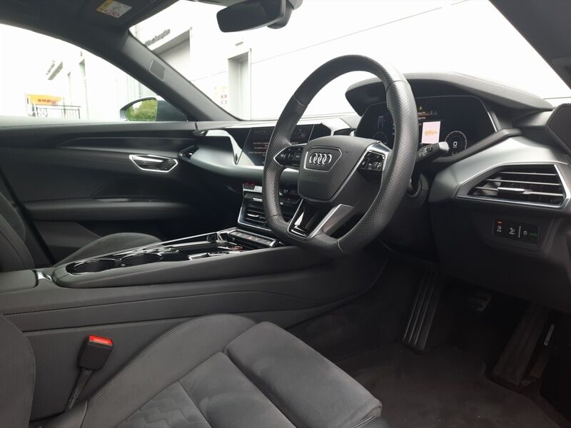 More views of Audi e-tron GT quattro