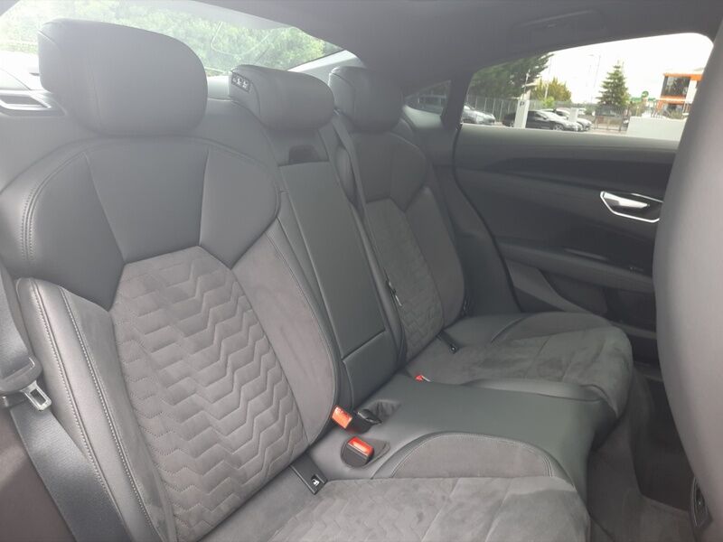 More views of Audi e-tron GT quattro