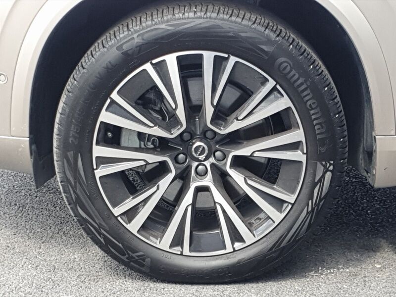 More views of Volvo XC90