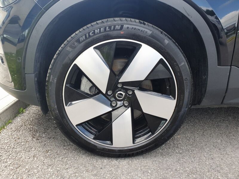 More views of Volvo XC40