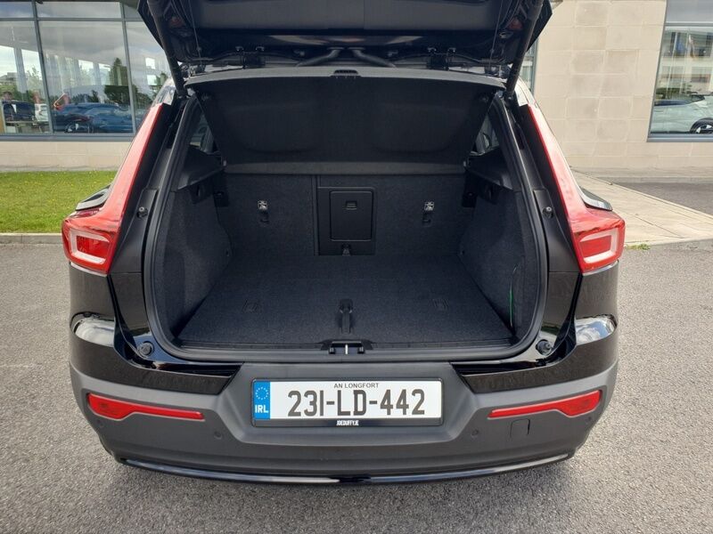 More views of Volvo XC40