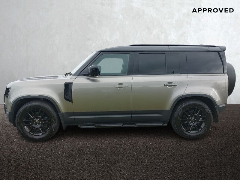 More views of Land Rover Defender