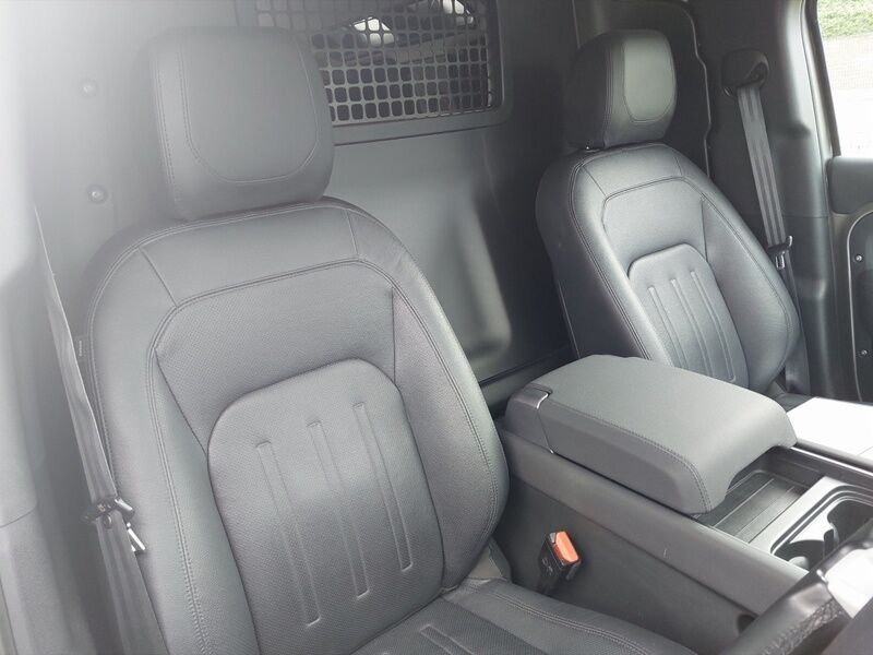 More views of Land Rover Defender