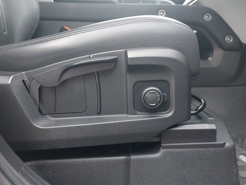More views of Land Rover Defender