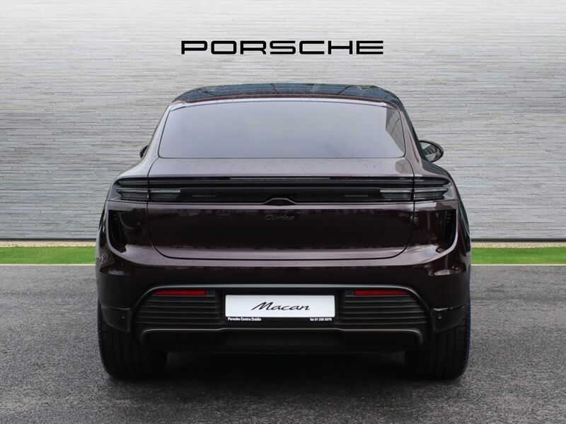 More views of Porsche Macan
