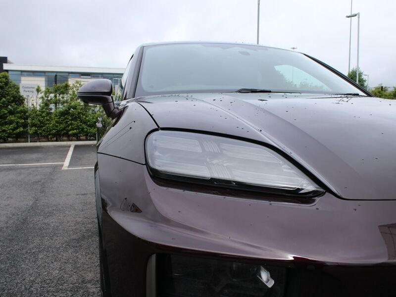 More views of Porsche Macan